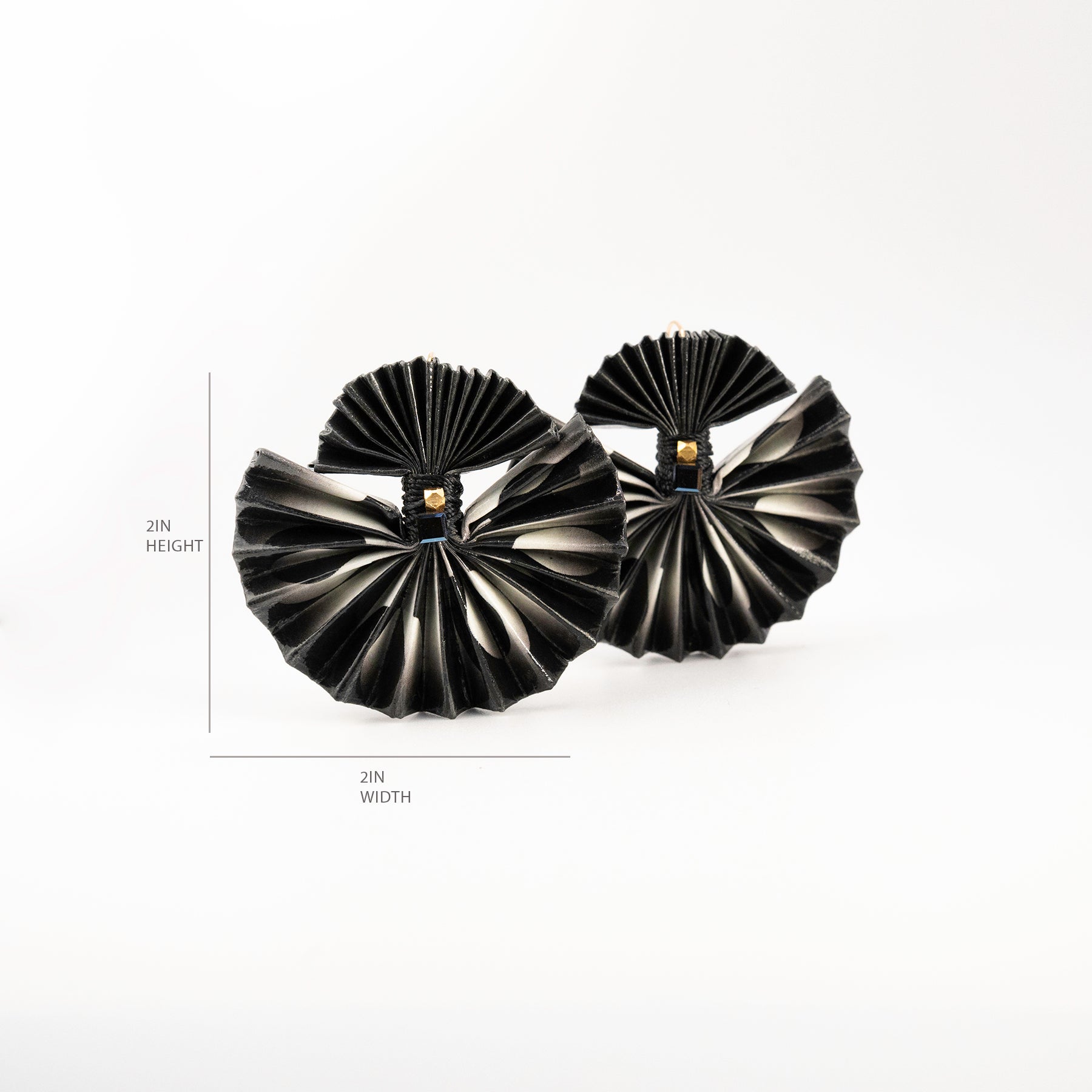 Burst - Black White 2X2